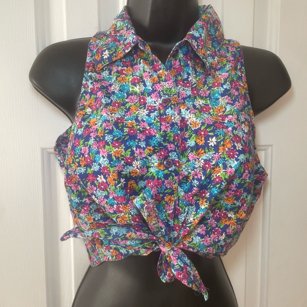 Floral Tie-Front Crop Top
